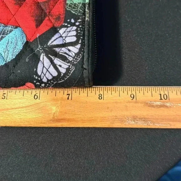 Vera Bradley RFID Wallet - Picture 5 of 6